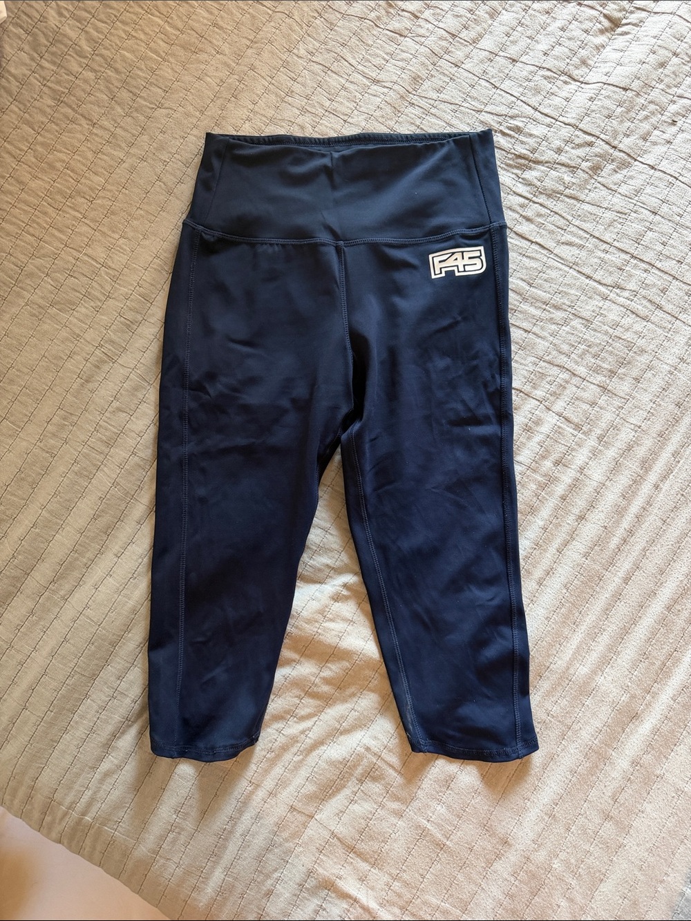 F45 Capri Leggings